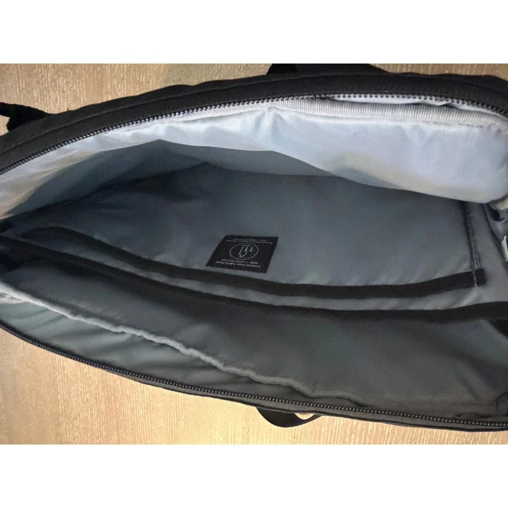 Dell EcoLoop Pro Slim Briefcase 15 Laptop Bag Black Shoulder Messenger Bag NWT